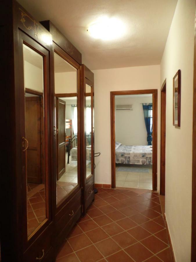 Villa L'Oleandro Oliena Exteriér fotografie
